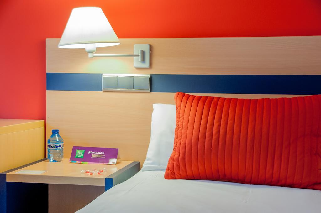 Ibis Styles Ramiro I Zaragoza